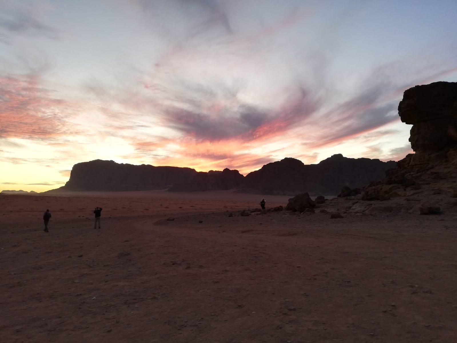 Die malerische Landschaft des Wadi Rum in Jordanien