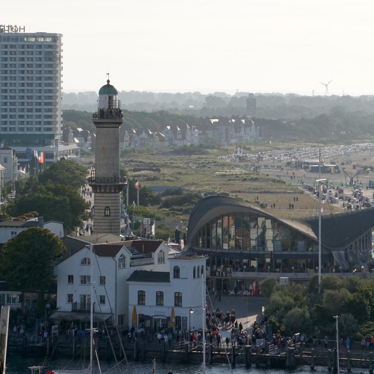 Der Leuchtturm von Warnemünde