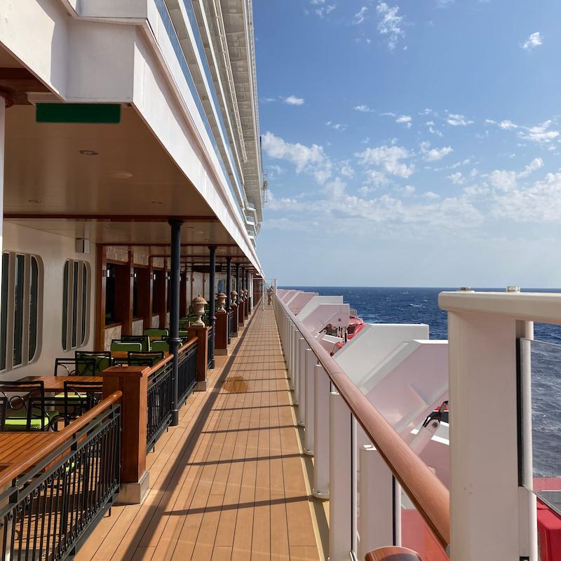 Die Promenade an Bord der Norwegian Getaway