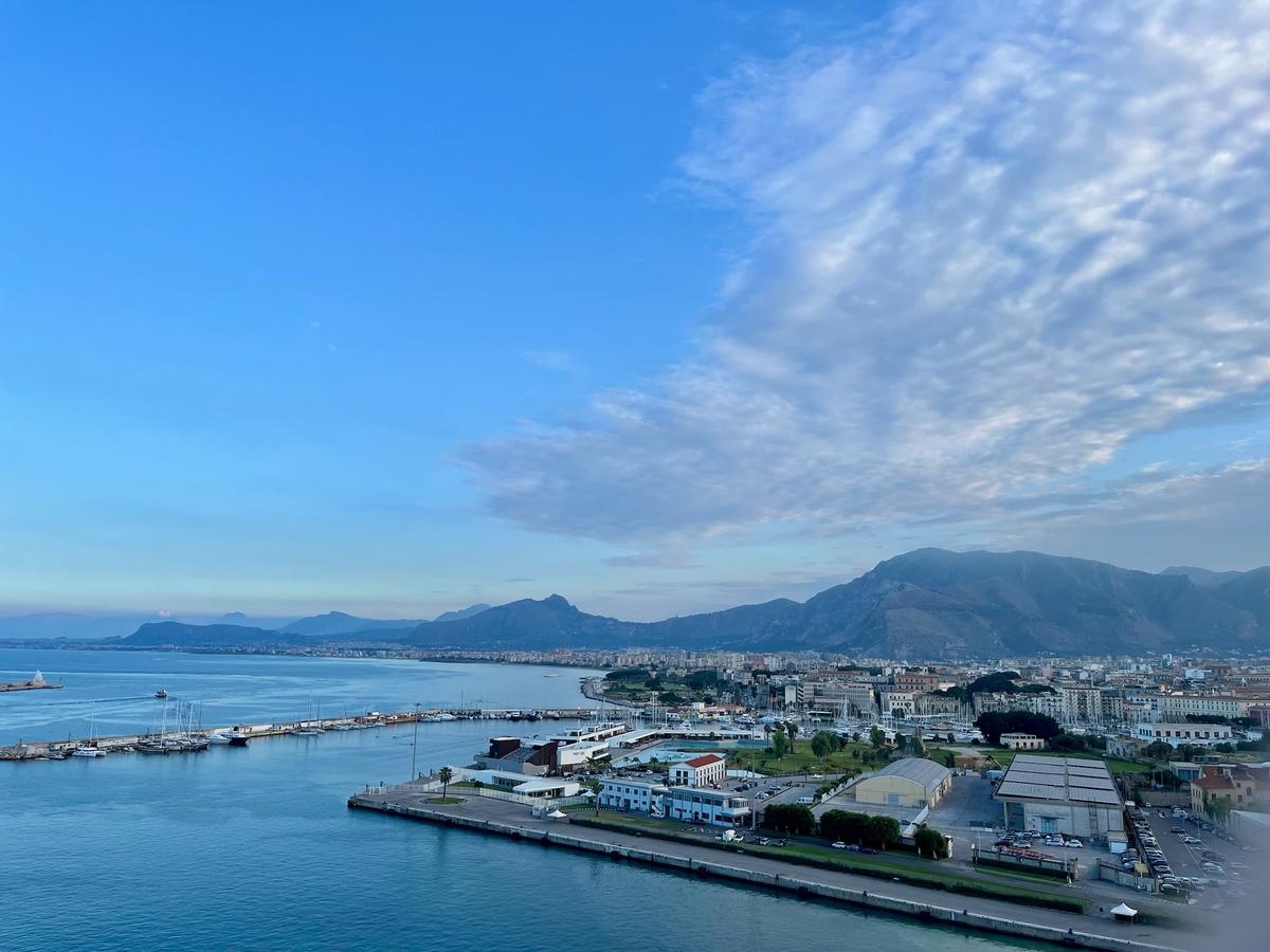 Die Küste von Palermo in Italien