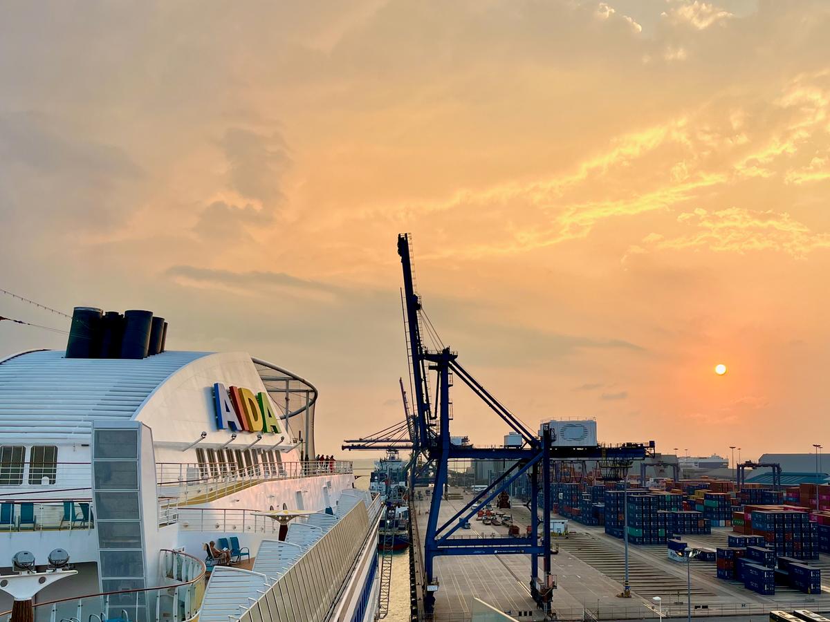 Ein AIDA Schiff im Hafen