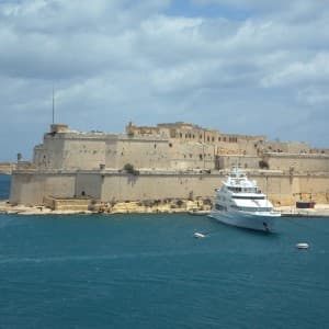 Landausflug in Valetta: Blick auf die Befestigungsanlagen von Birgu