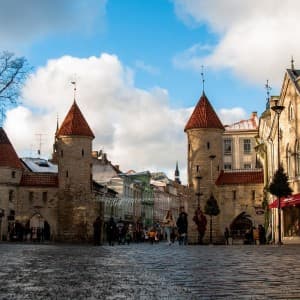 Landausfluggäste erkunden die Altstadt von Tallinn