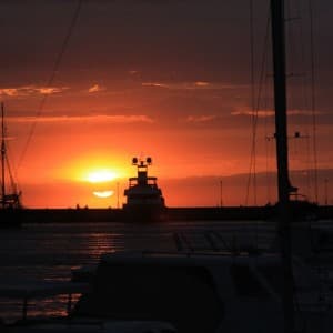 Landausflug in Zadar: Sonnenuntergang am Hafen von Zadar