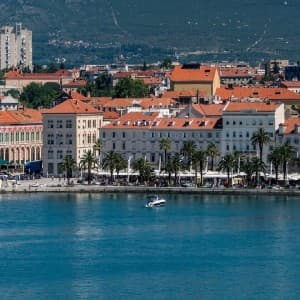 Landausflug in Split: Einladende Promenade von Split