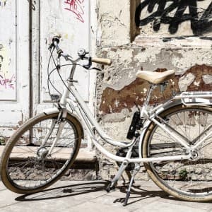 Landausfluggäste haben die Möglichkeit sich in Málaga für ein gemütliches City Bike oder E-Bike zu entscheiden