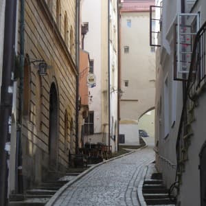 Spaziergang durch die Höllgasse
