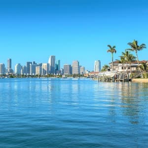 Die Meeresbucht Biscayne Bay liegt in Miami