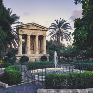 Die Lower Barrakka Gardens dürfen auf Ihrem Spaziergang durch Valletta nicht fehlen.jpg