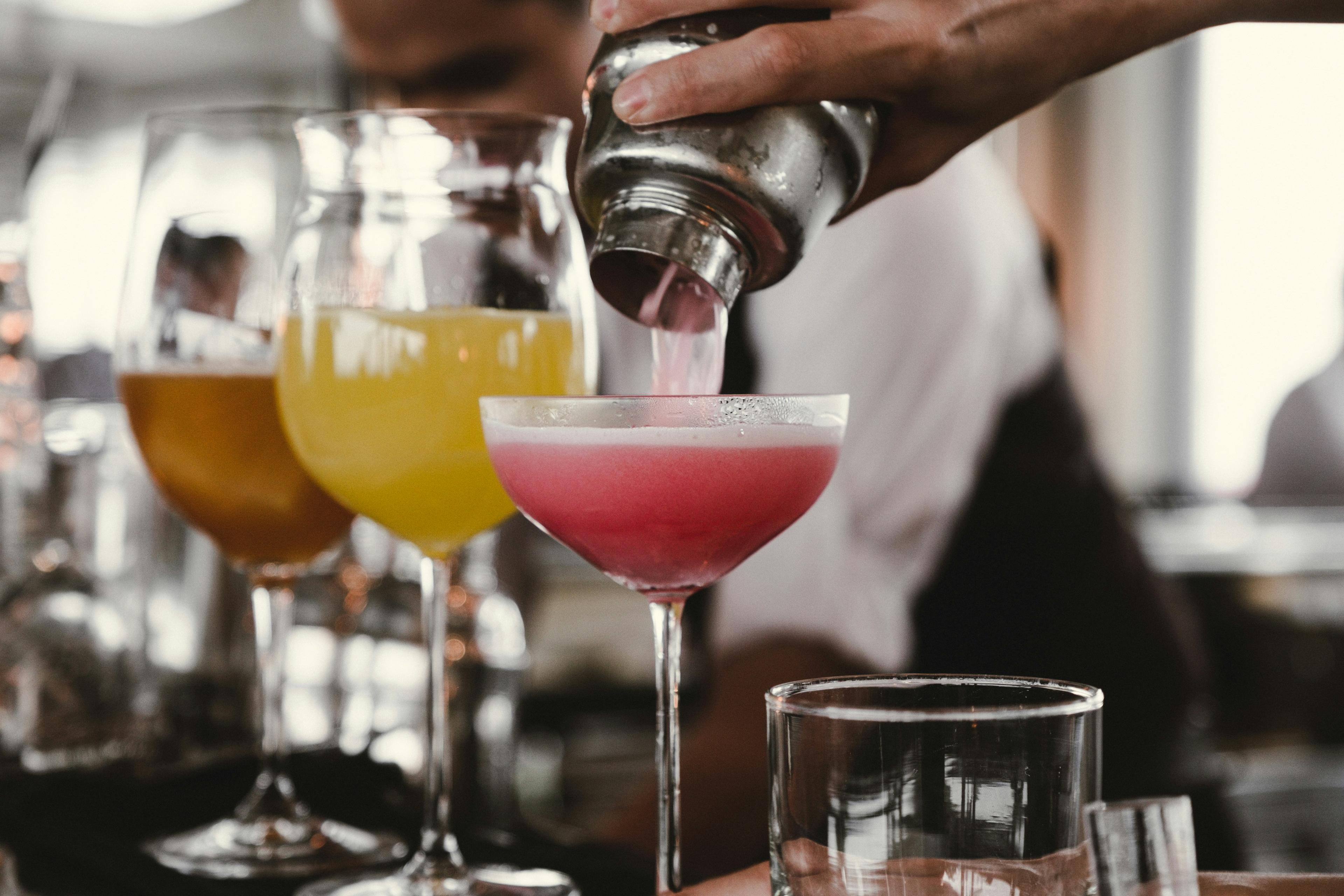 Alkoholfreie Cocktails an einer Bar