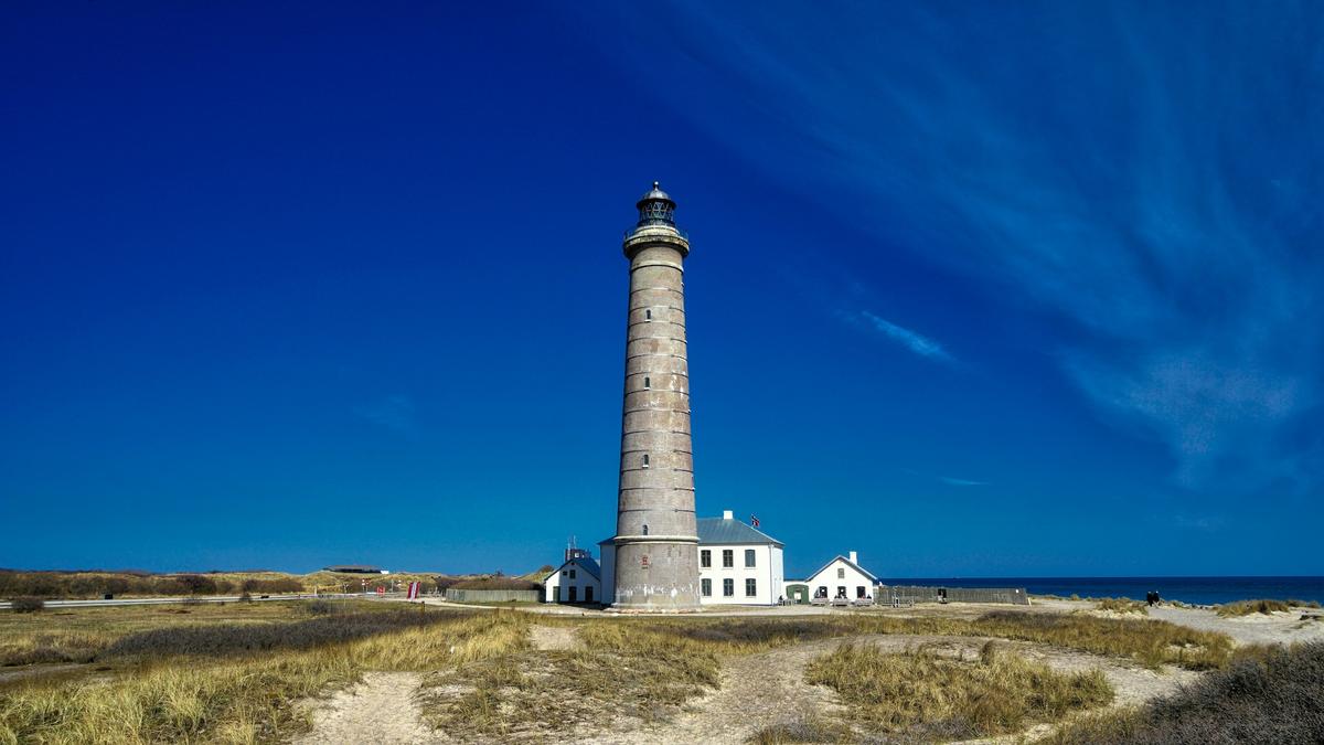 Der graue Leuchtturm von Skagen | Bild © Nikos Kavvadas auf Unsplash